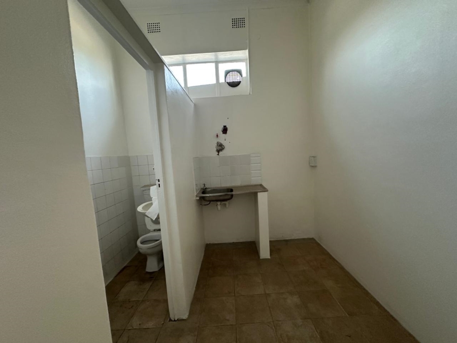 To Let commercial Property for Rent in Eersterivier Western Cape